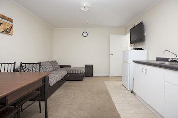 Tudor Oaks Motel Mangawhai Esterno foto